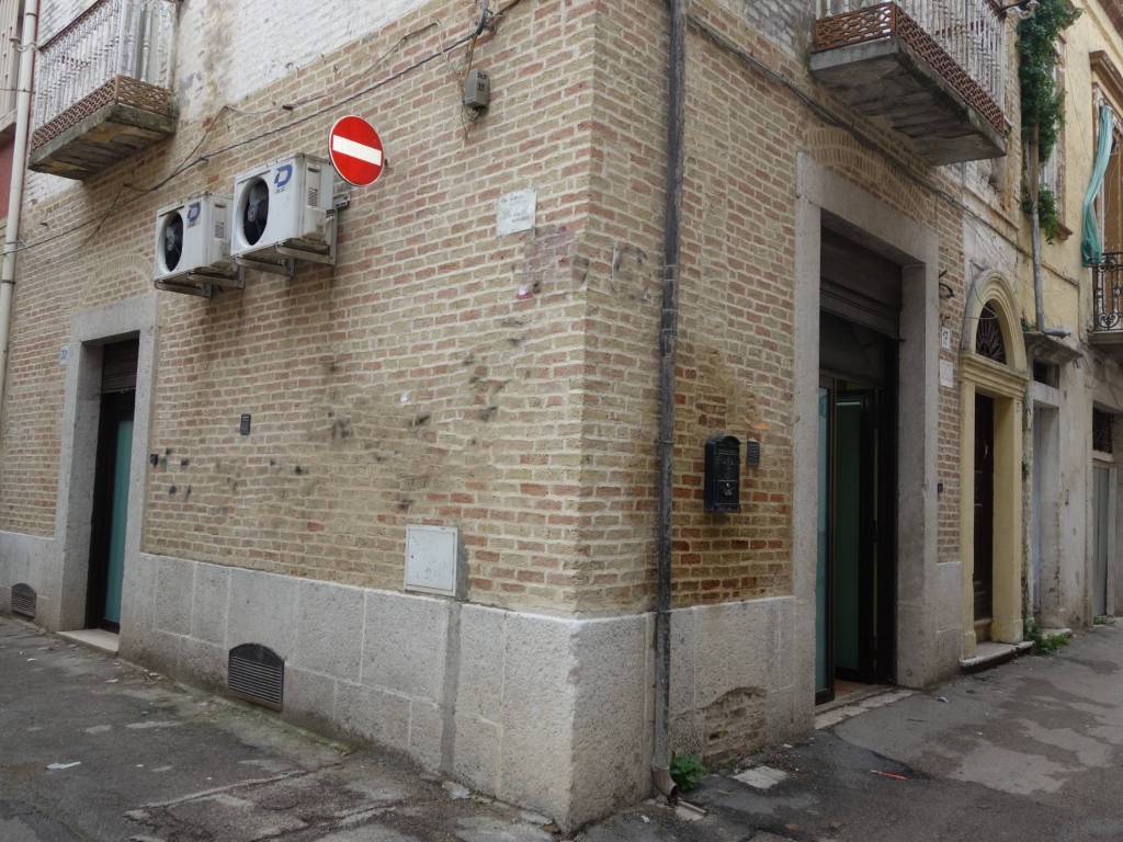 locale commerciale in vendita a San Severo in zona Centro Storico