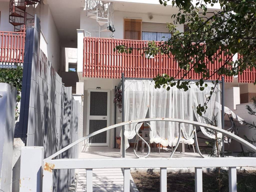 appartamento in vendita a Manfredonia in zona Ippocampo