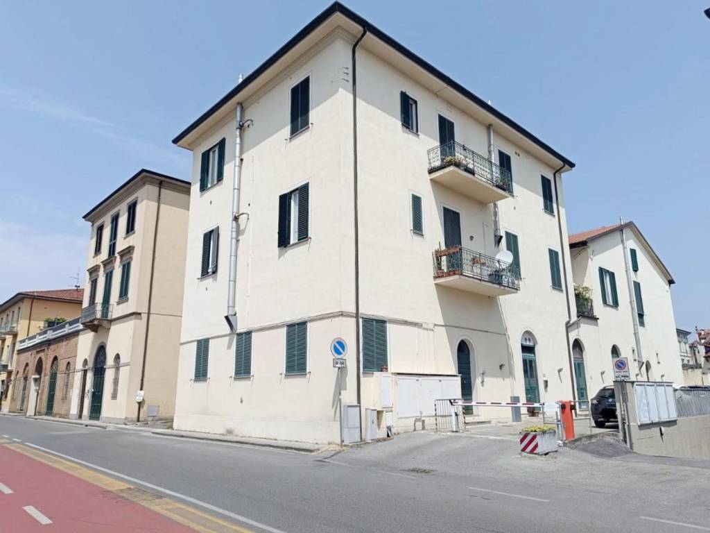 appartamento in vendita a Lucca in zona Centro Città