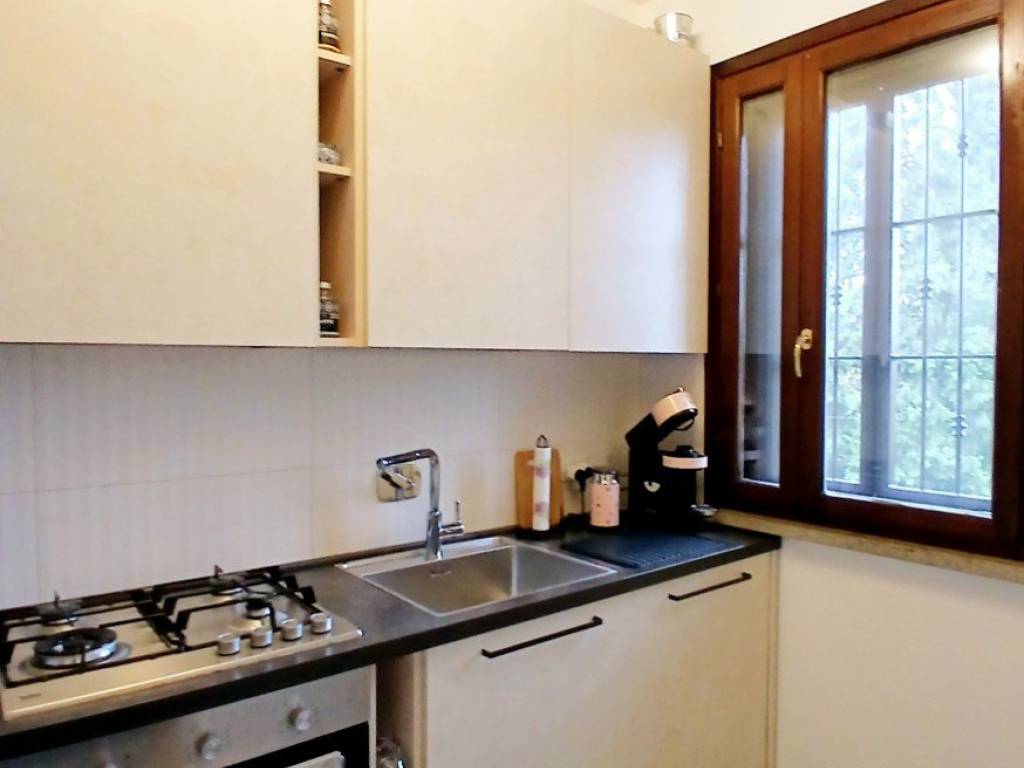 appartamento in vendita a Reggio nell'Emilia in zona Cavazzoli