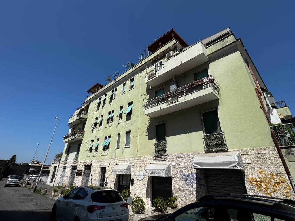 appartamento in vendita a Roma in zona Prenestino-Centocelle