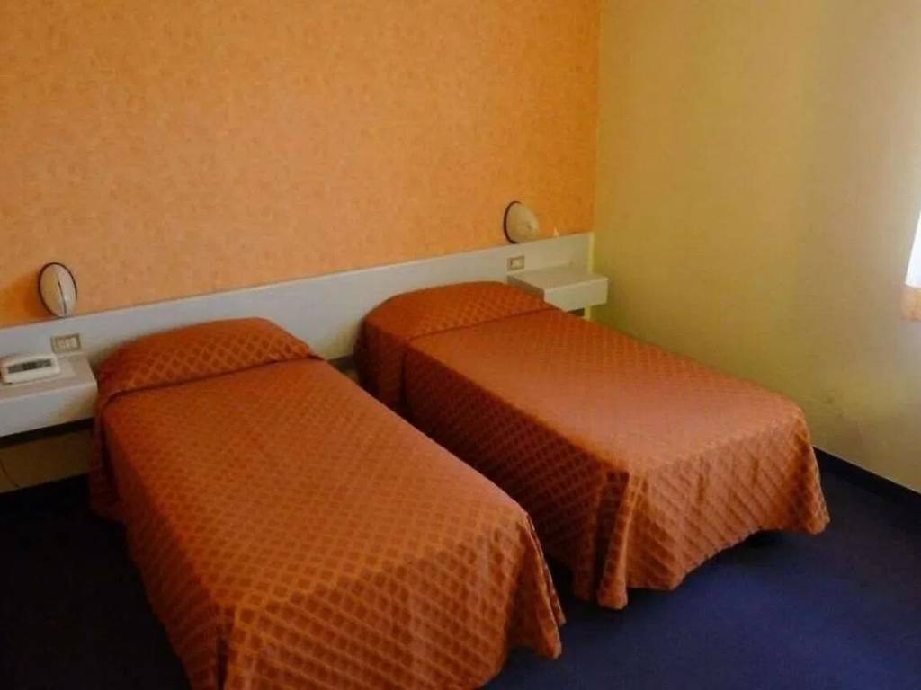immagine annuncio 1 di 4