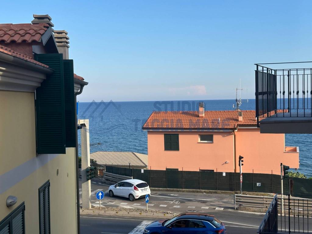 appartamento in vendita a Riva Ligure