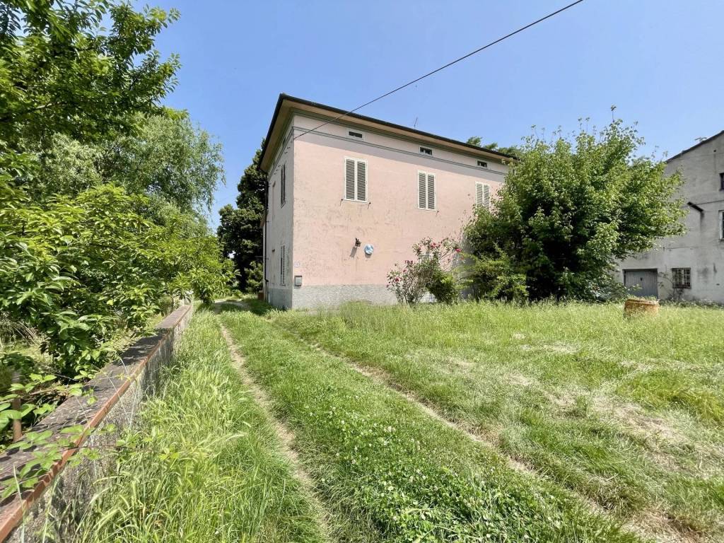 casa indipendente in vendita a Capannori