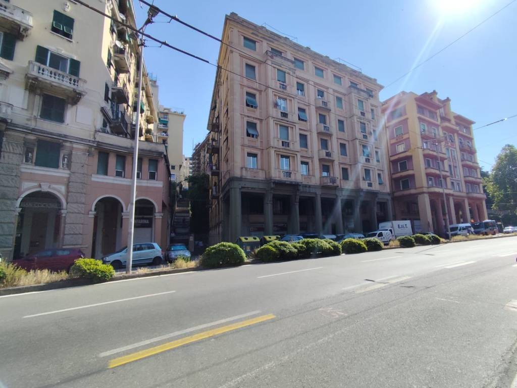 appartamento in vendita a Genova in zona Sampierdarena