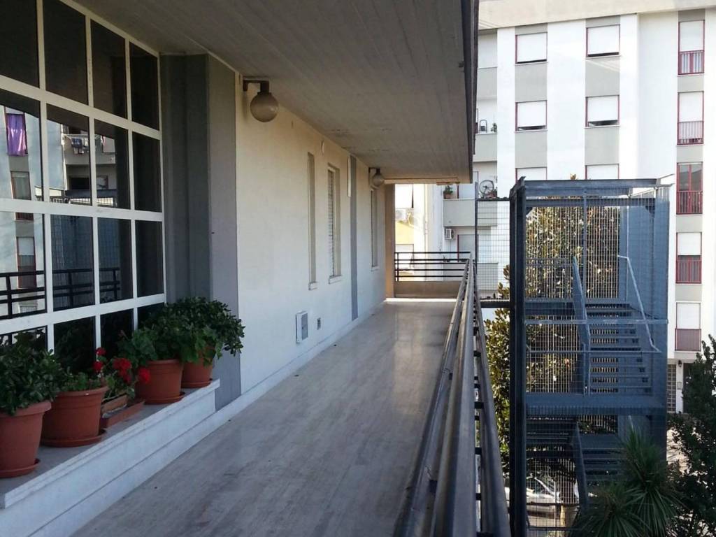 ufficio in affitto a Guidonia Montecelio