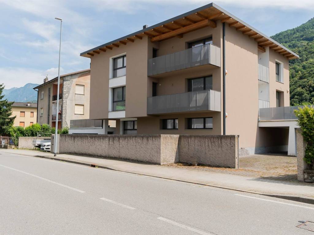 appartamento in vendita a Cosio Valtellino in zona Piagno
