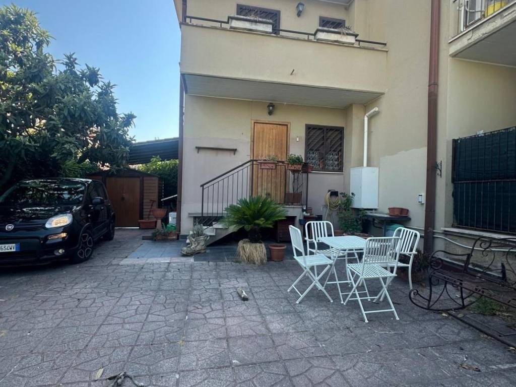 casa indipendente in vendita a Roma in zona Romanina