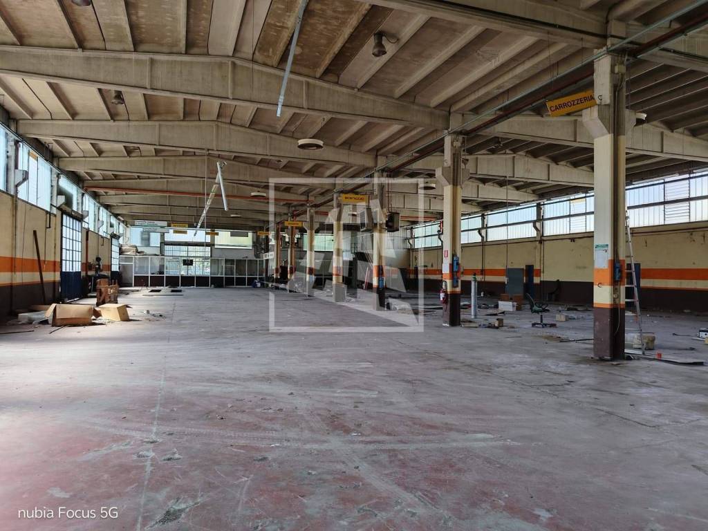 capannone in vendita a Reggio nell'Emilia