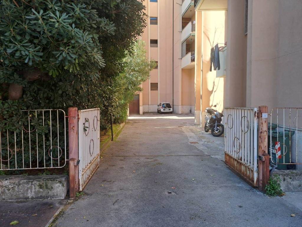 immagine annuncio 1 di 4