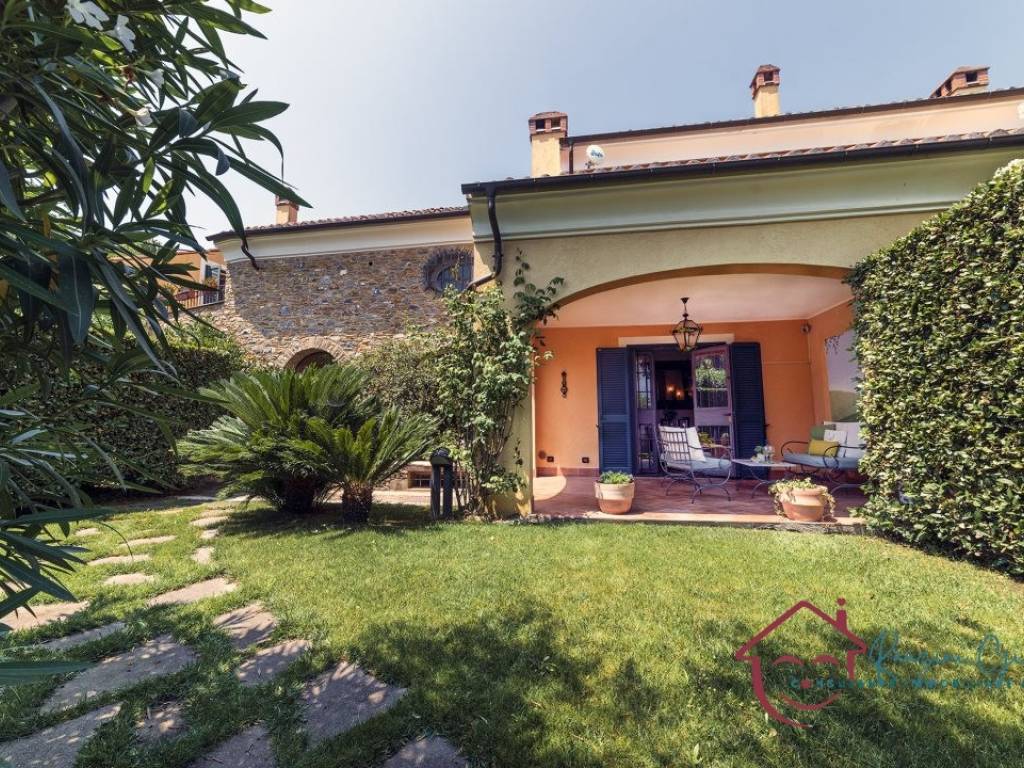 casa indipendente in vendita a Garlenda