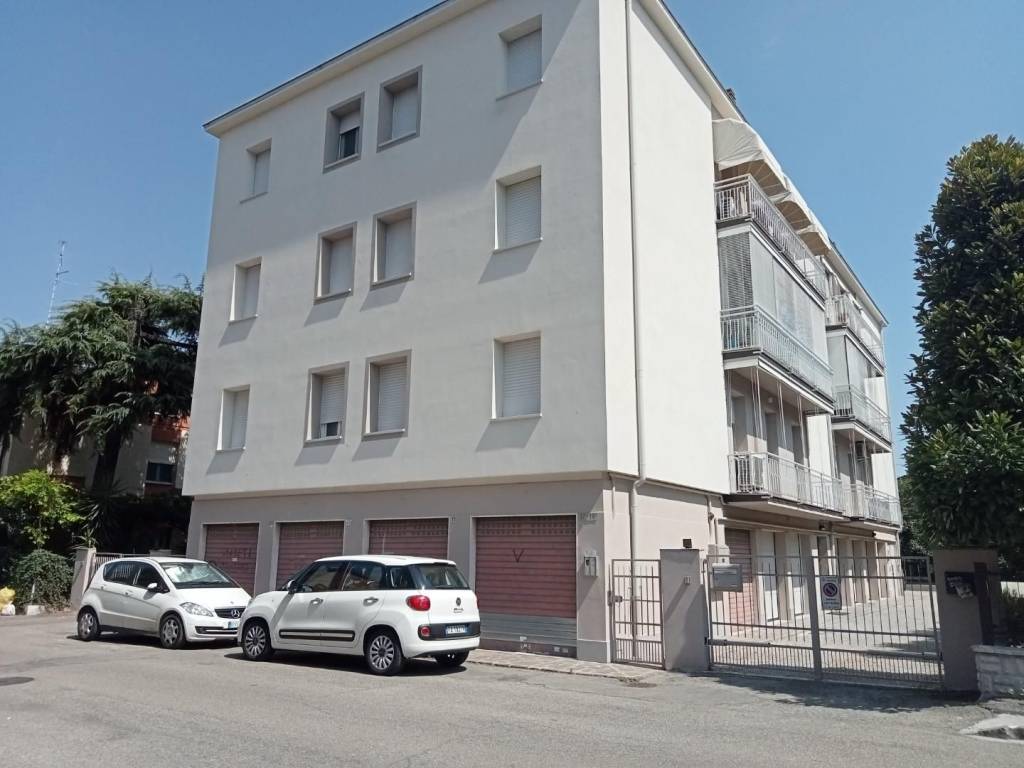 immagine annuncio 2 di 4