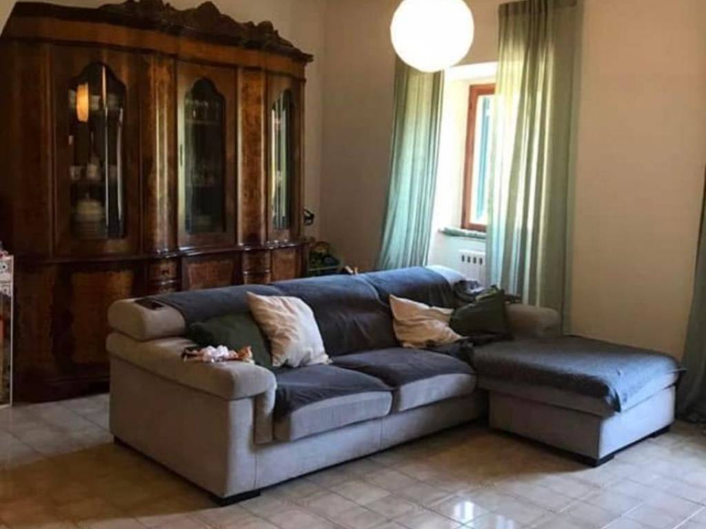 casa indipendente in vendita a Carrara in zona Noceto