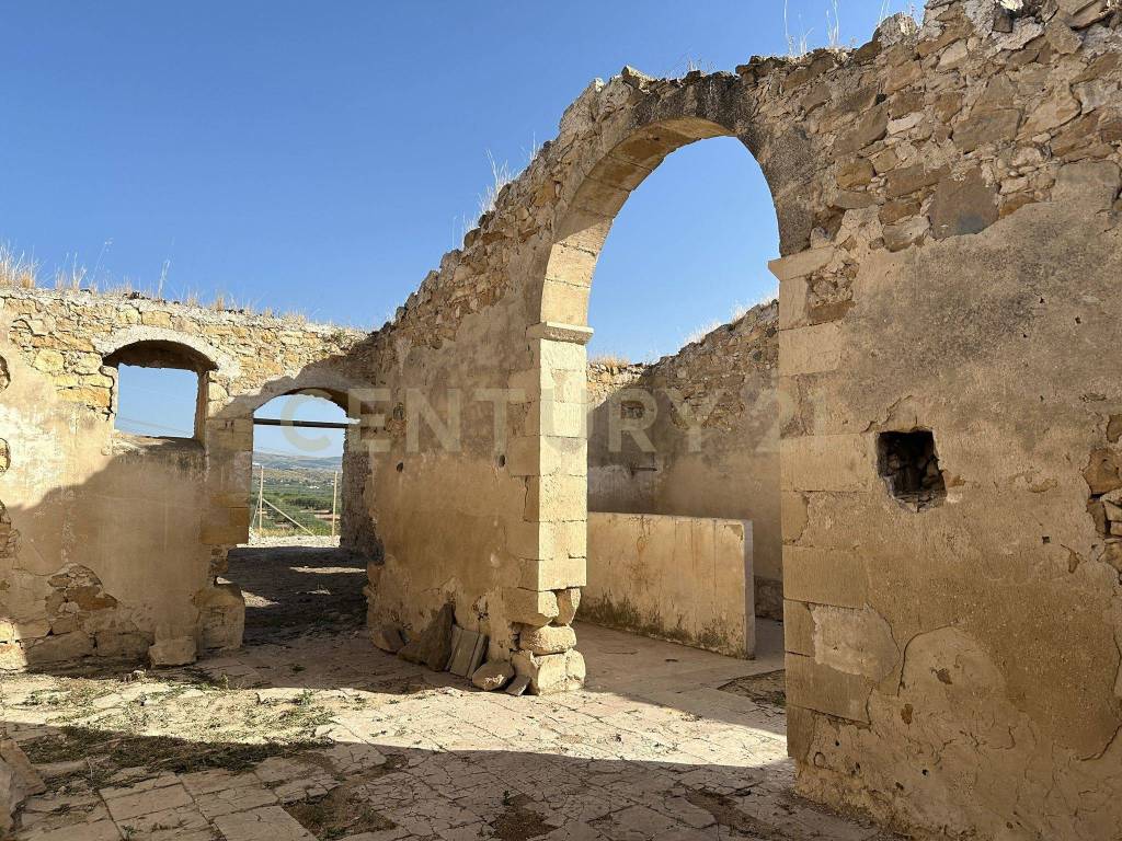 casale in vendita a Licodia Eubea