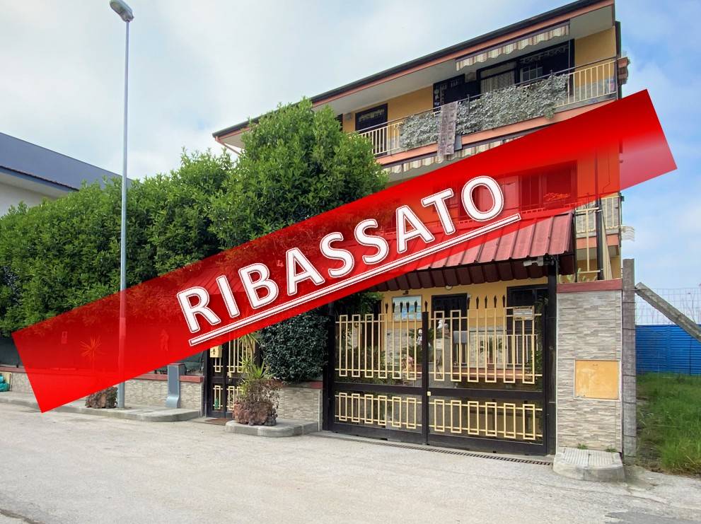 casa indipendente in vendita a Casoria