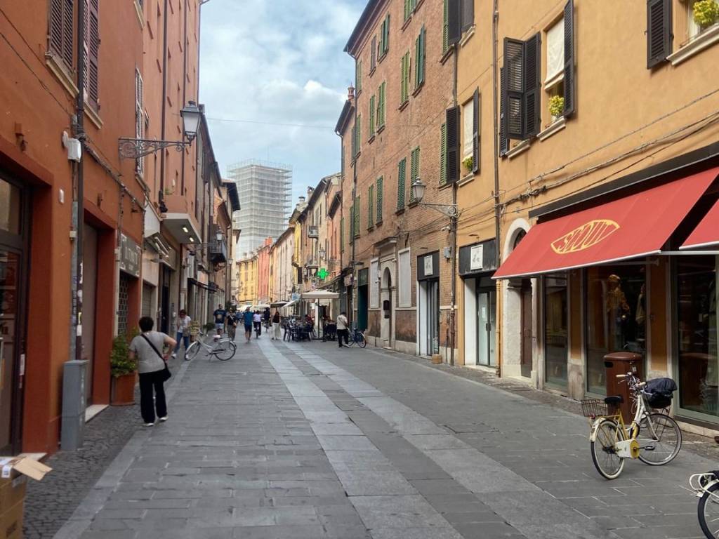 appartamento in vendita a Ferrara in zona Centro Storico