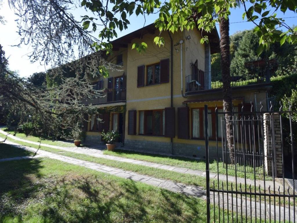 casa indipendente in vendita a Pinerolo