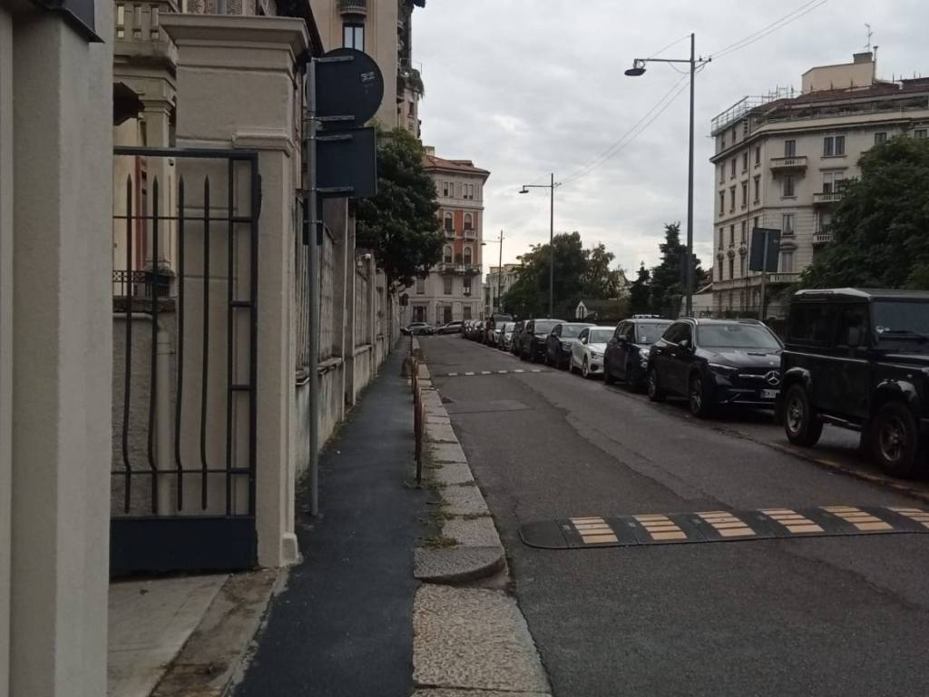 appartamento in vendita a Milano in zona Sempione
