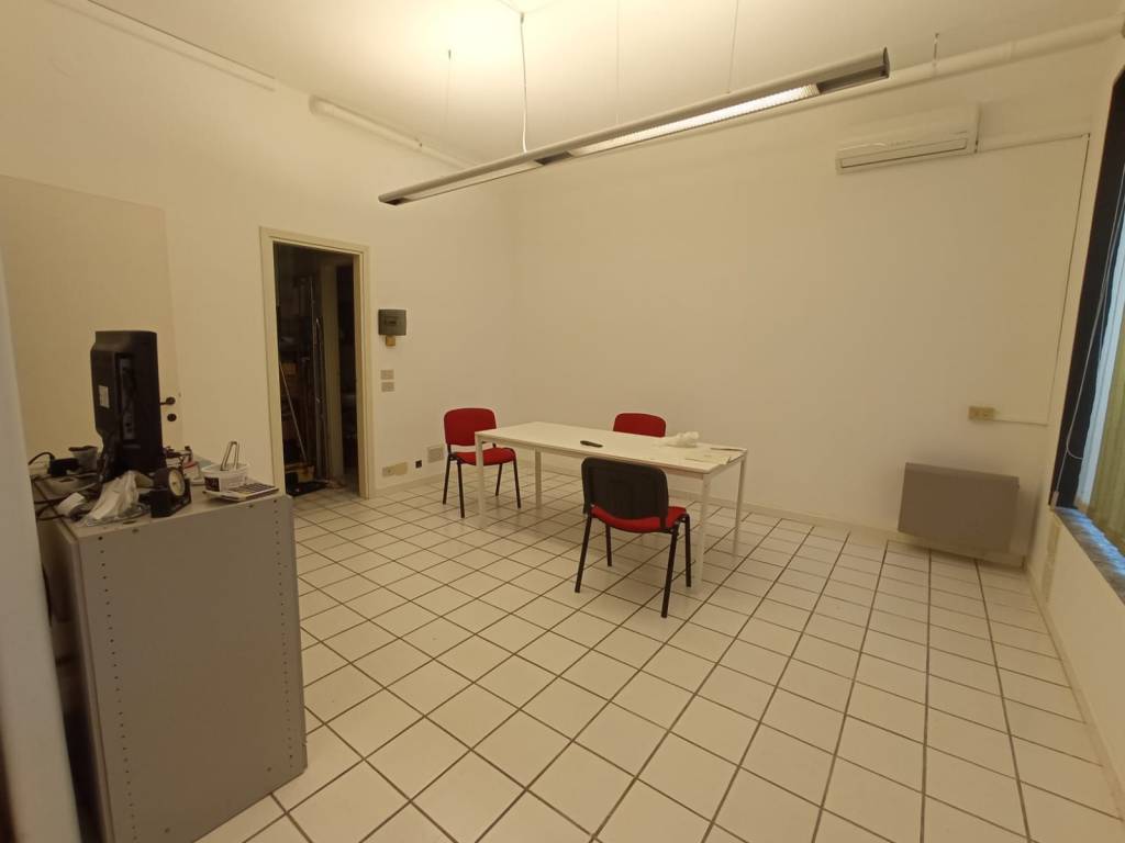 immagine annuncio 1 di 4