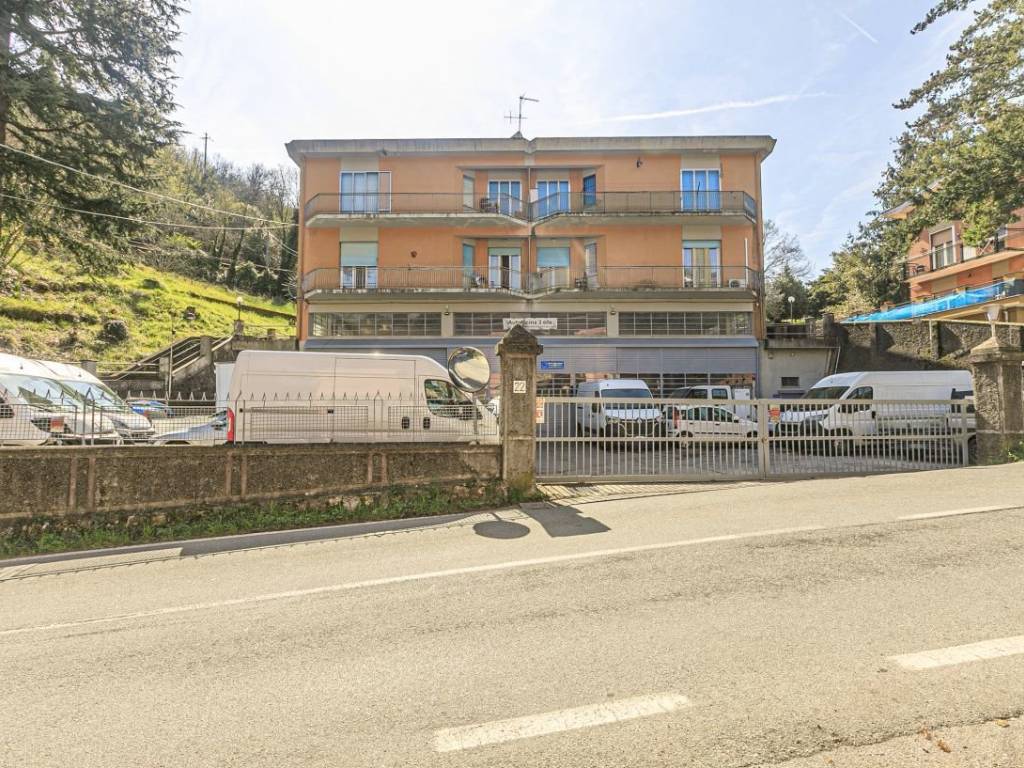 appartamento in vendita a Sant'Olcese in zona Piccarello