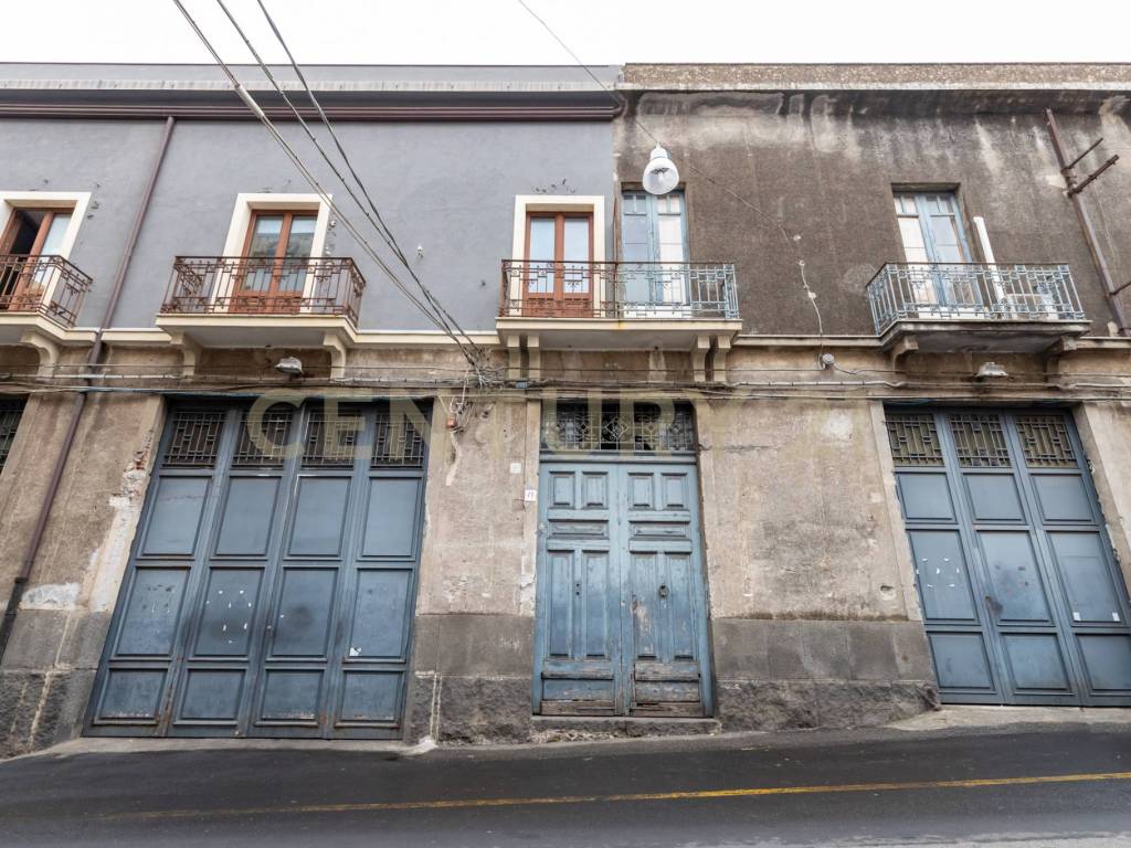 appartamento in vendita ad Acireale in zona Centro Storico