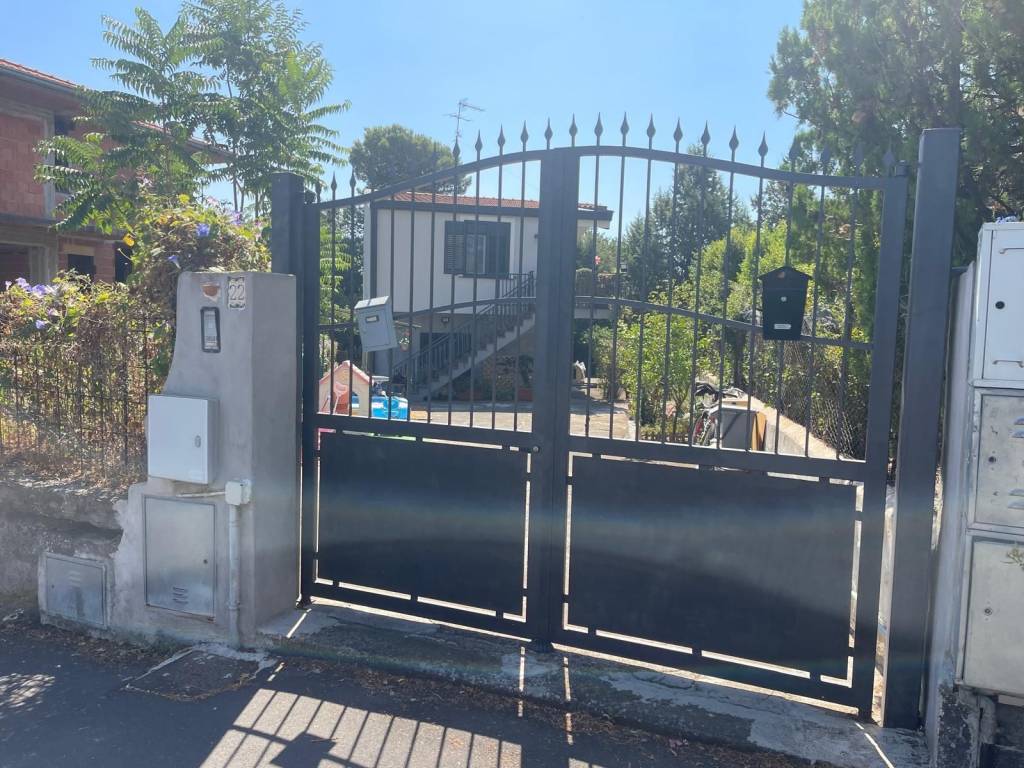 casa indipendente in vendita a Tremestieri Etneo
