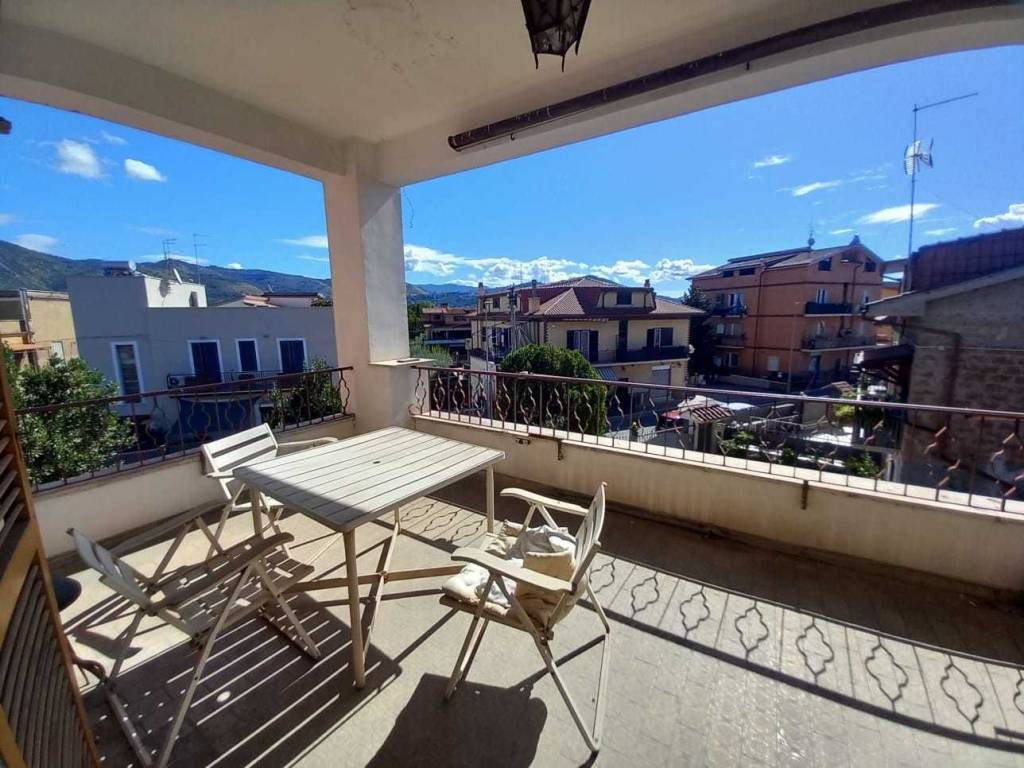 appartamento in vendita a Guidonia Montecelio in zona Villanova
