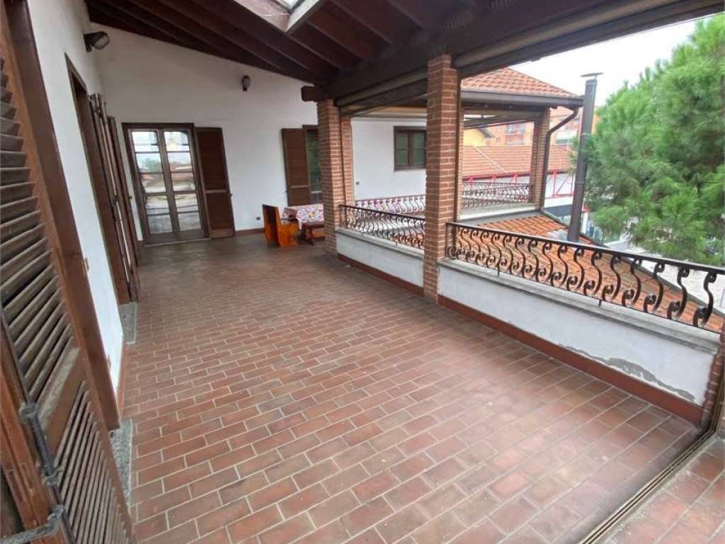 negozio in vendita a Vigevano