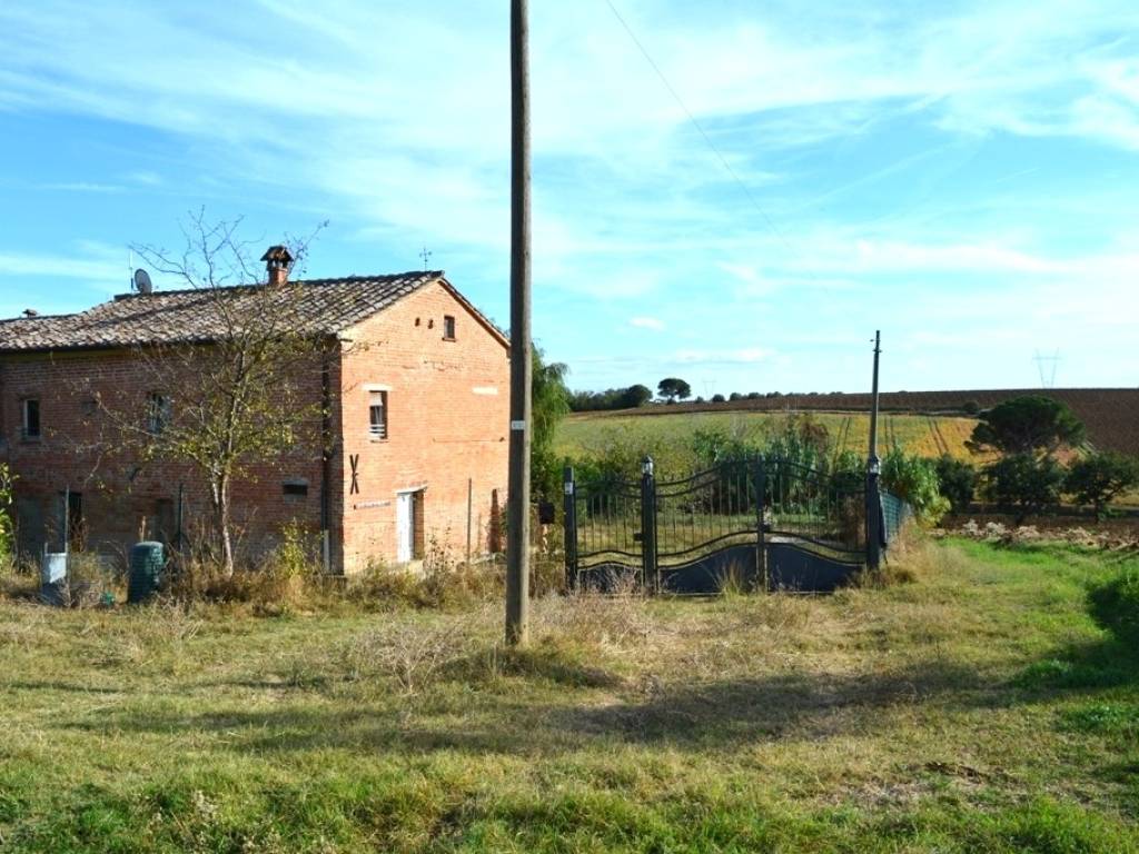 casa indipendente in vendita a Castiglione del Lago in zona Petrignano del Lago