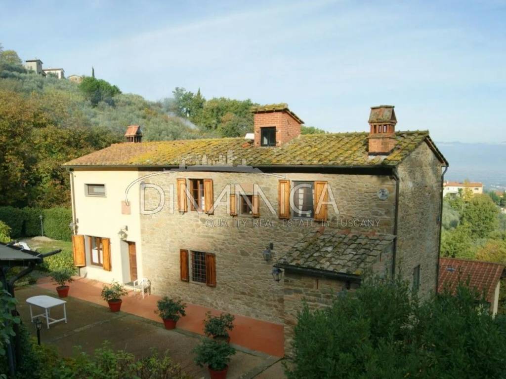 casa indipendente in vendita a Quarrata