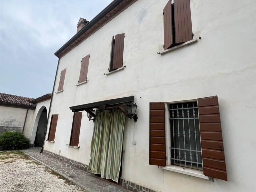 casa indipendente in vendita a Suzzara