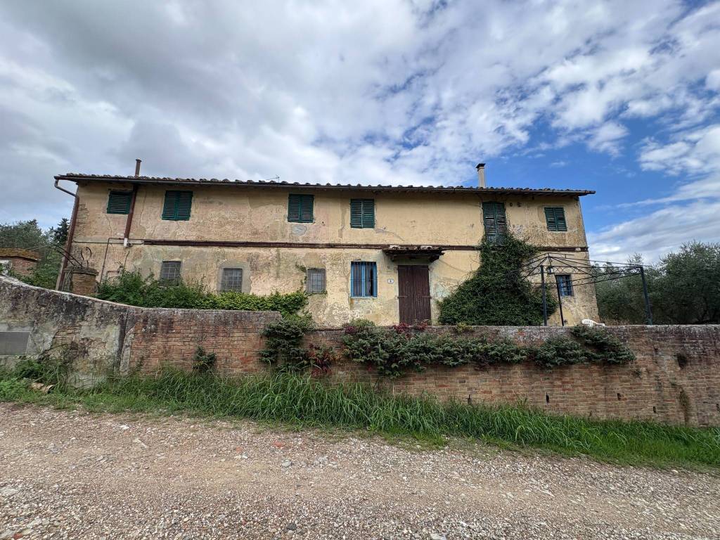 casa indipendente in vendita ad Empoli in zona Cortenuova