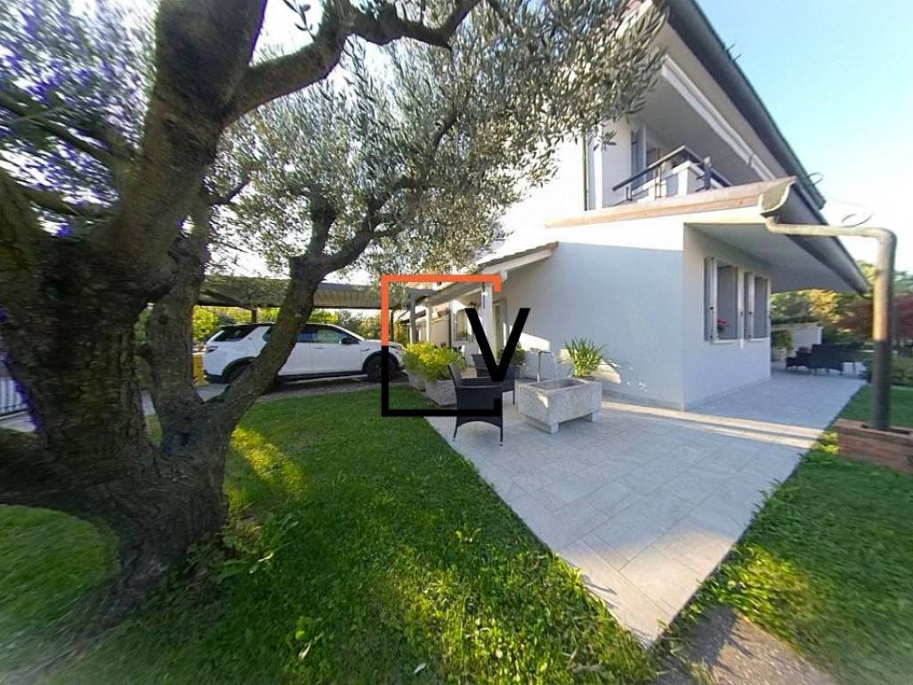 casa indipendente in vendita a Casier in zona Dosson