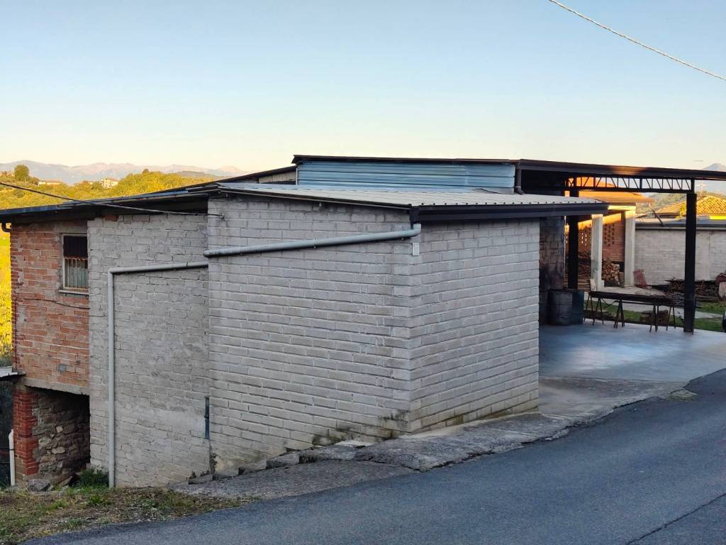 casa indipendente in vendita a Torrice