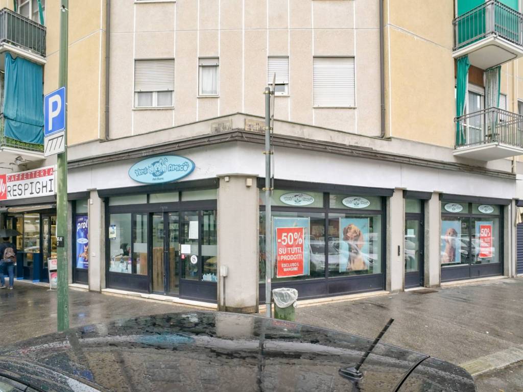 locale commerciale in affitto a Torino in zona Rebaudengo