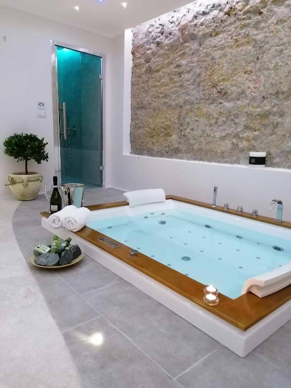 Trilocale via Ruggero Mastrangelo 17, Kalsa, Palermo