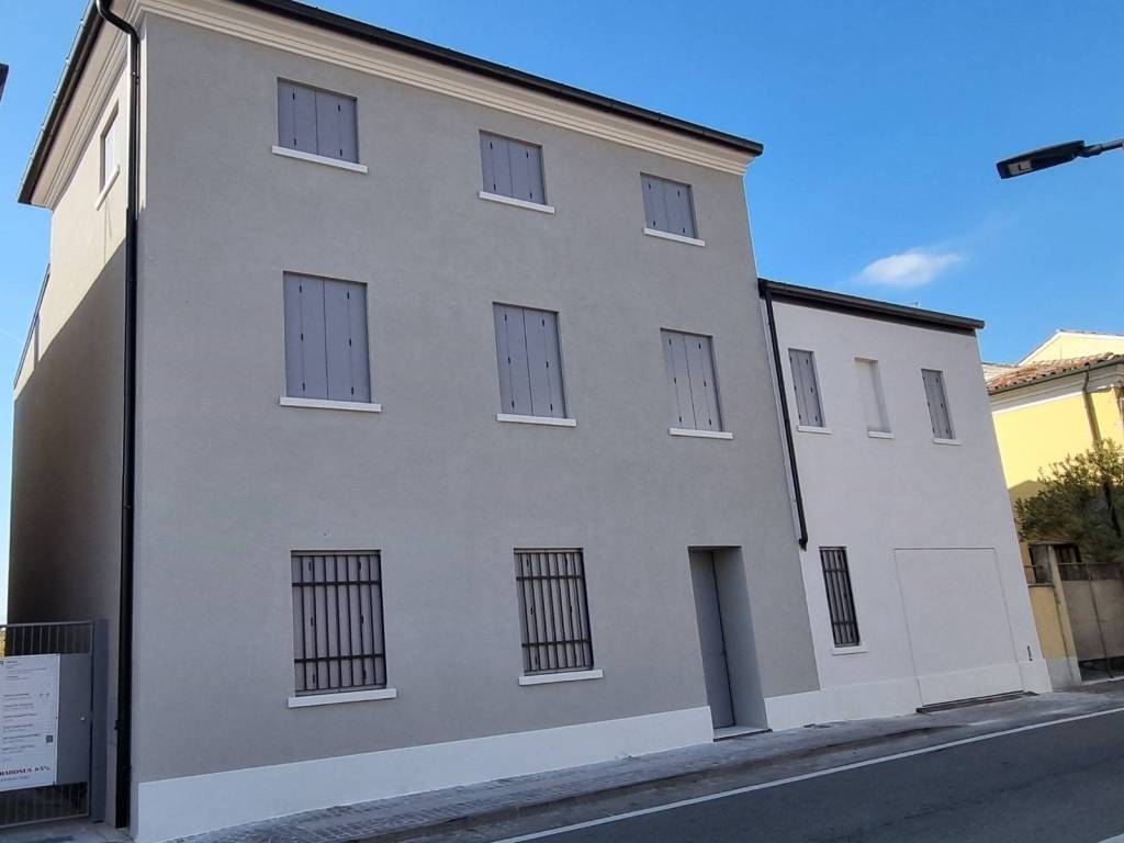 immagine annuncio 1 di 4