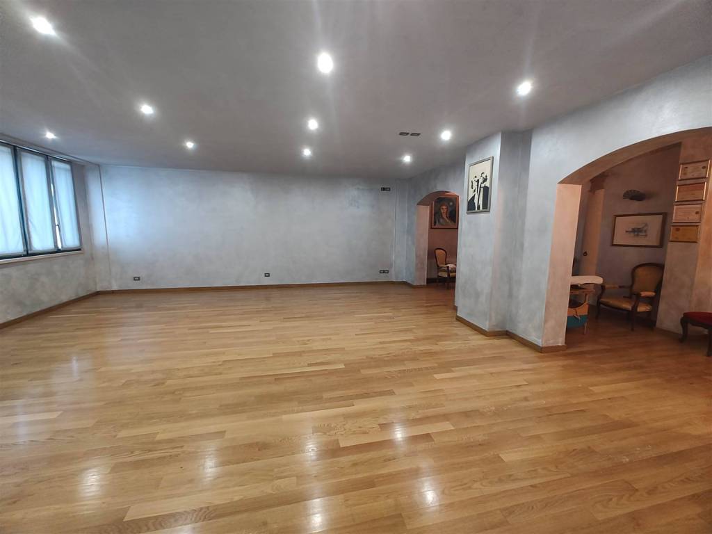 immagine annuncio 1 di 4