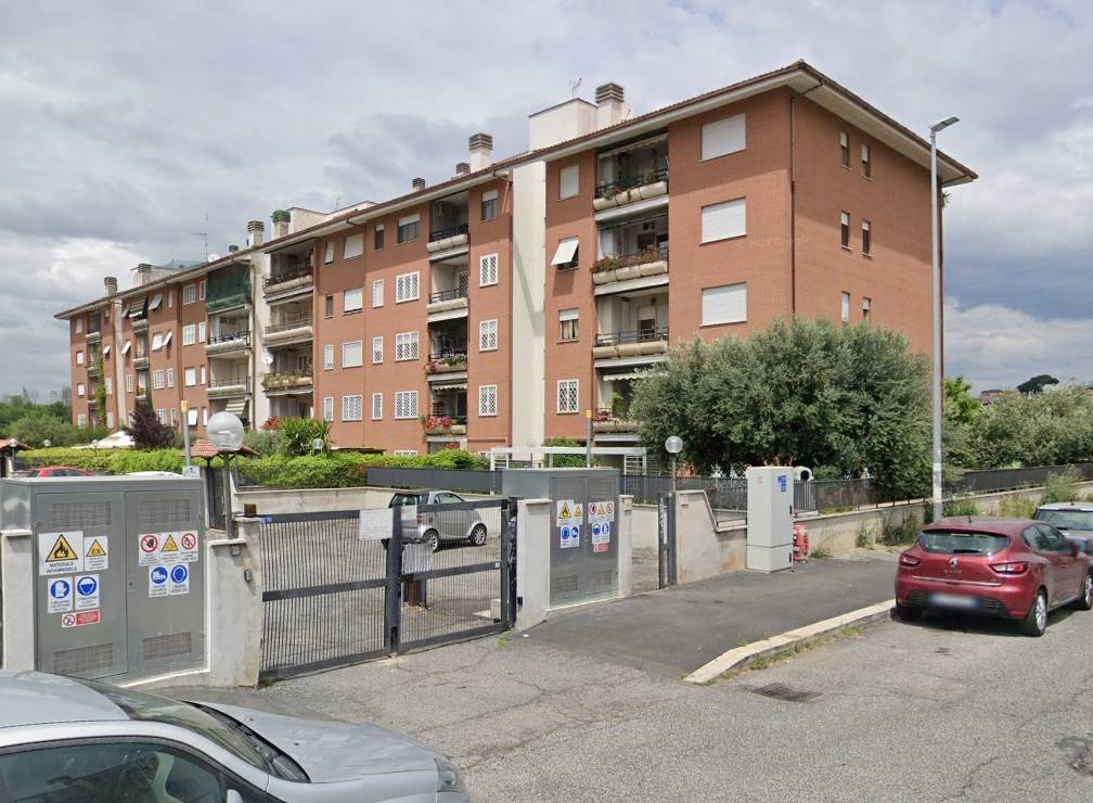 appartamento in vendita a Roma in zona Settecamini