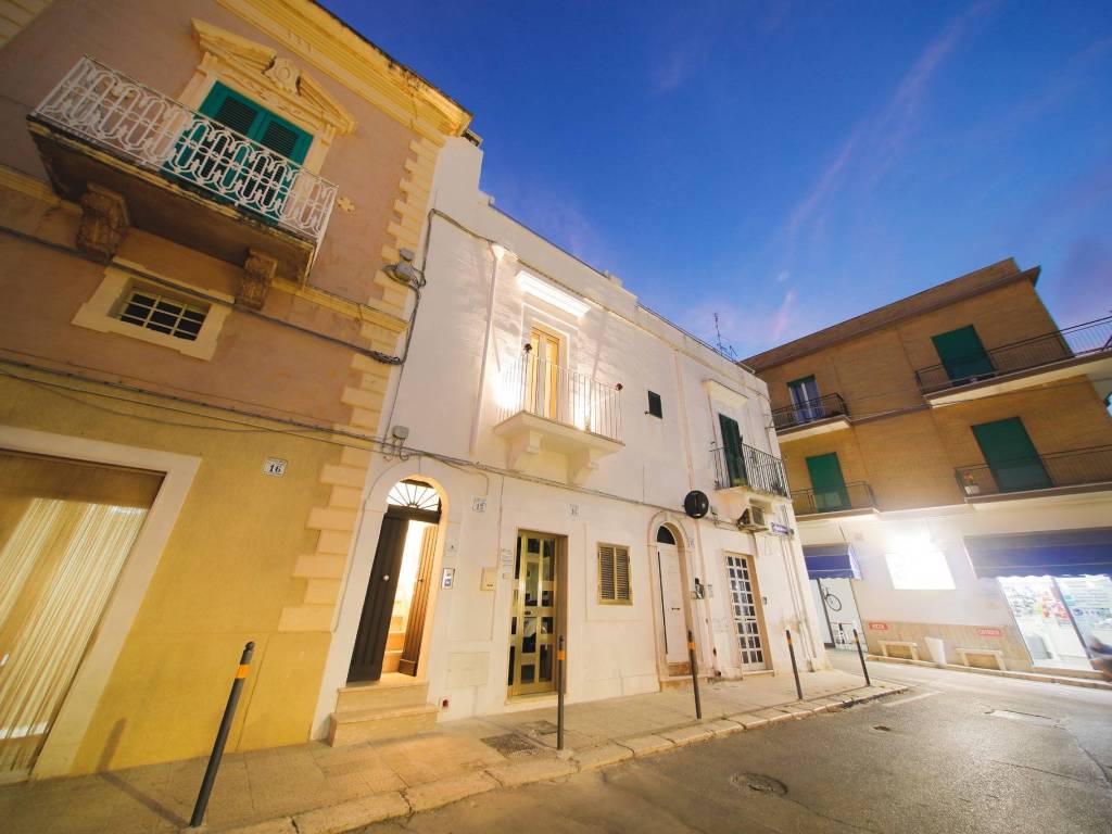 casa indipendente in vendita a Fasano in zona Pezze di Greco