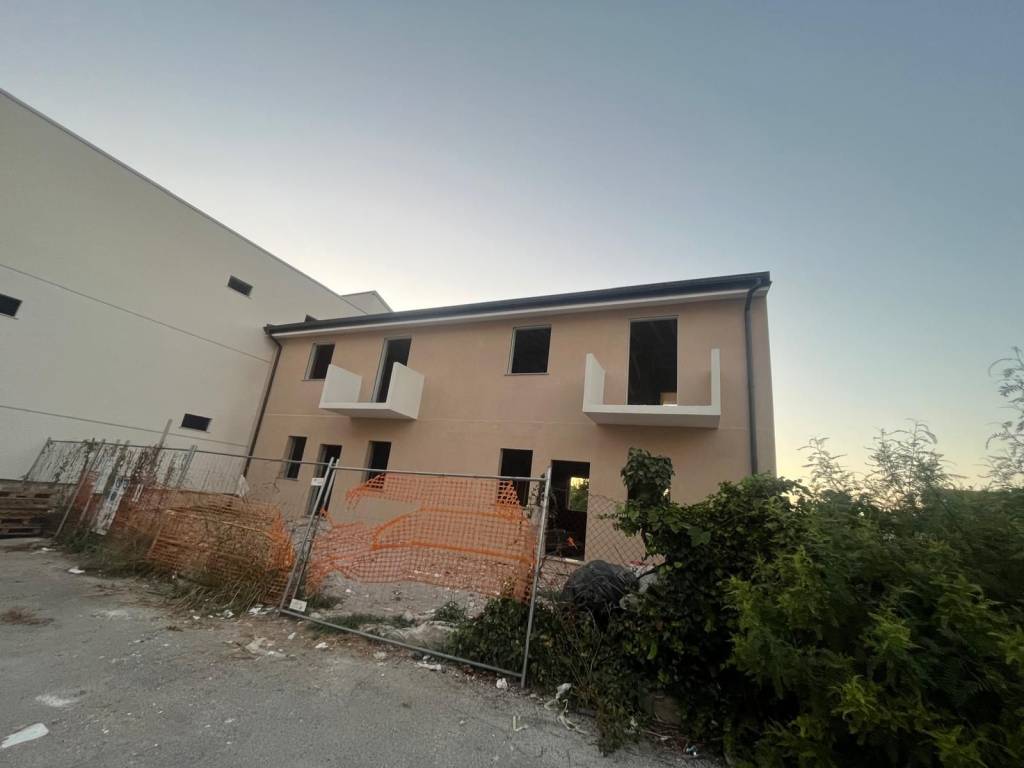 immagine annuncio 1 di 4