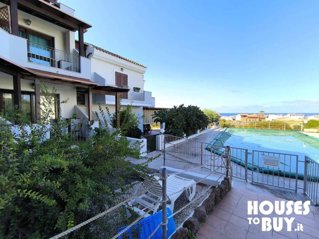 appartamento in vendita a Castelsardo in zona Lu Bagnu