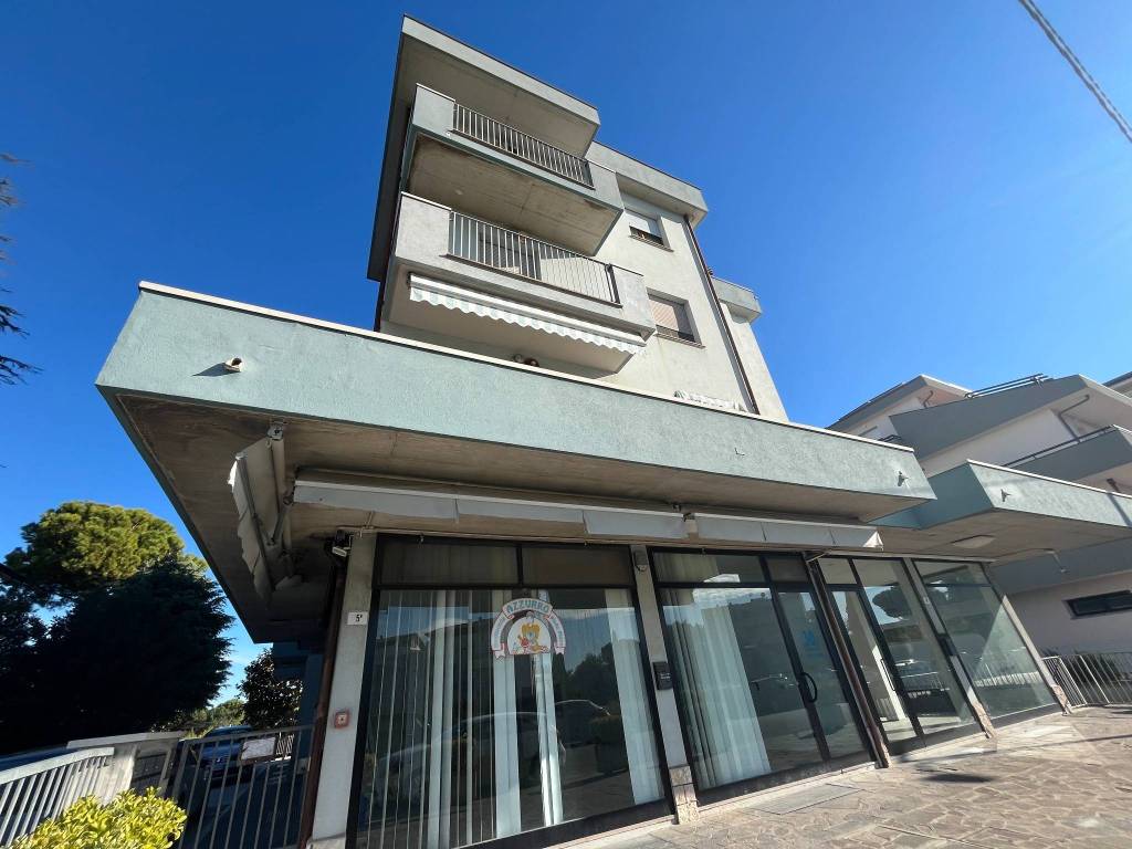 immagine annuncio 1 di 4