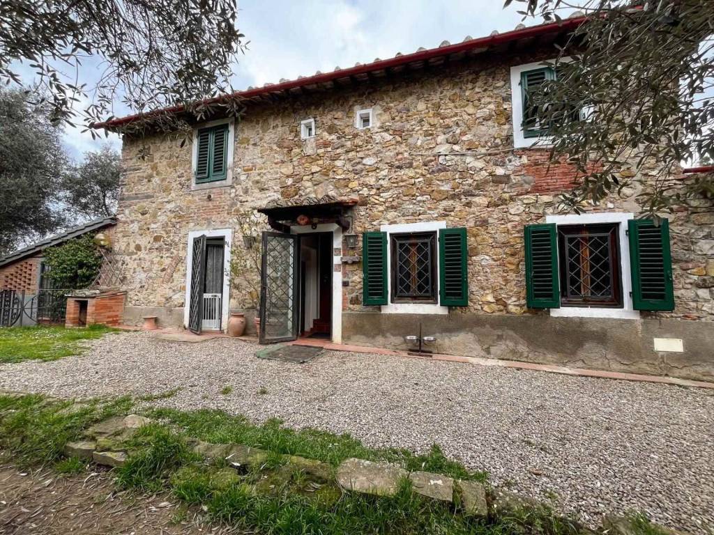 appartamento in vendita a Greve in Chianti in zona Strada in Chianti