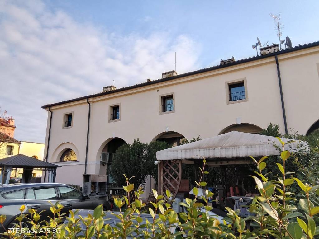 immagine annuncio 2 di 4