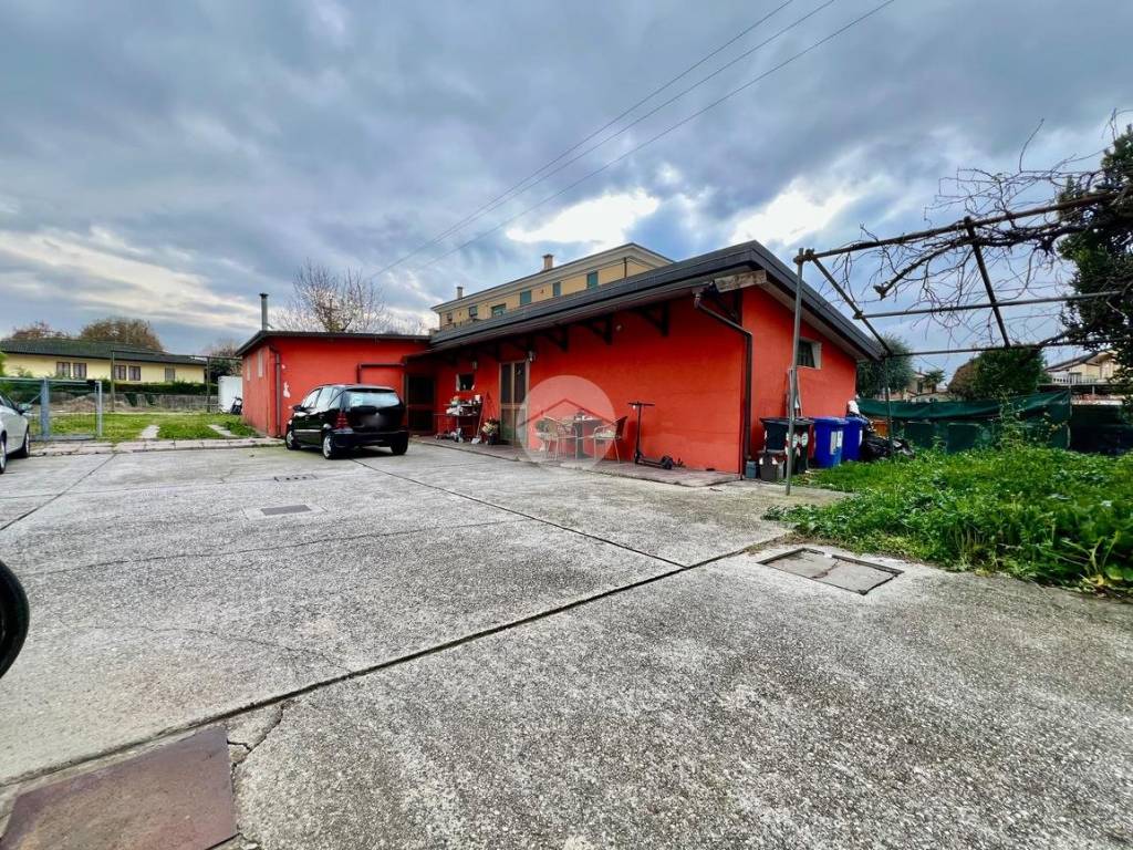 immagine annuncio 2 di 4