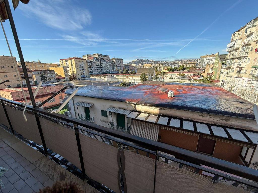appartamento in vendita a Napoli in zona Pendino / San Giuseppe