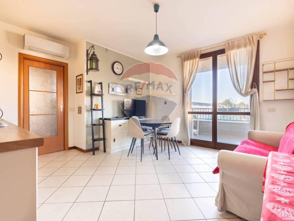 appartamento in vendita a Bernareggio