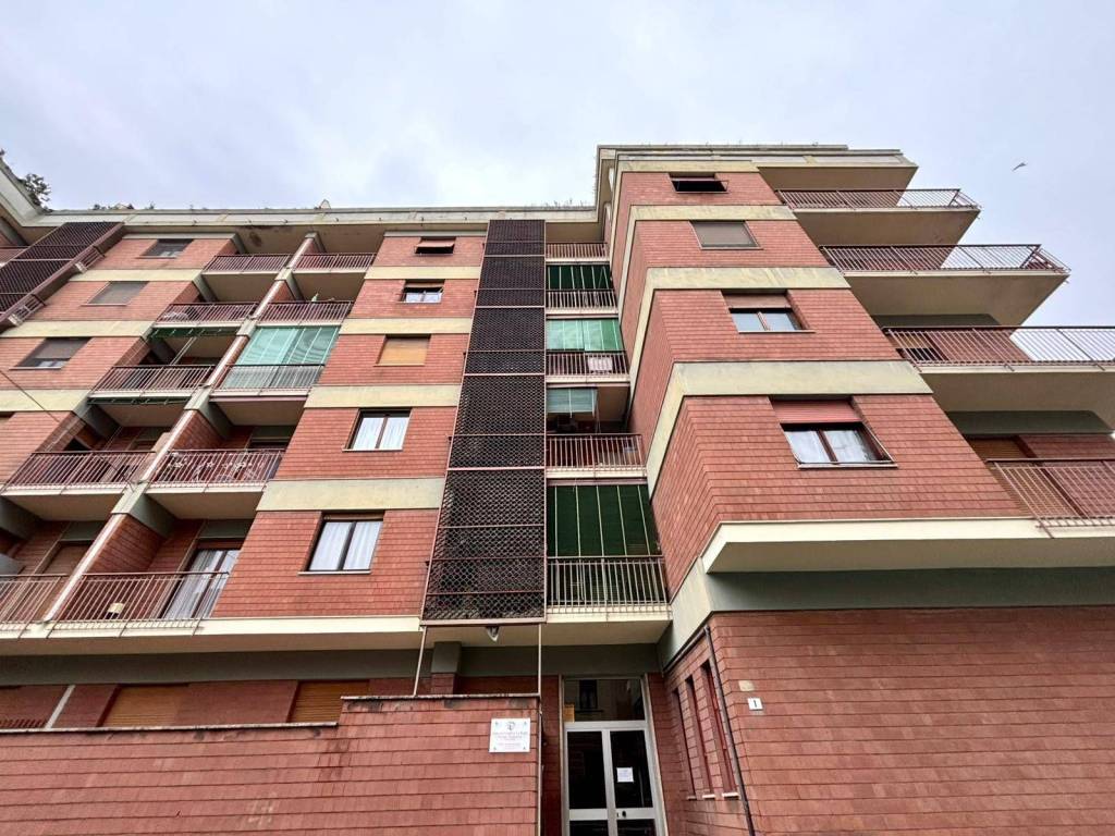 appartamento in vendita ad Alessandria in zona zona Pista