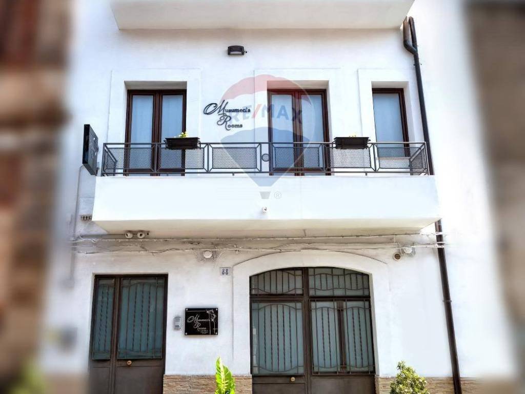 casa indipendente in vendita a Catania in zona Centro Storico